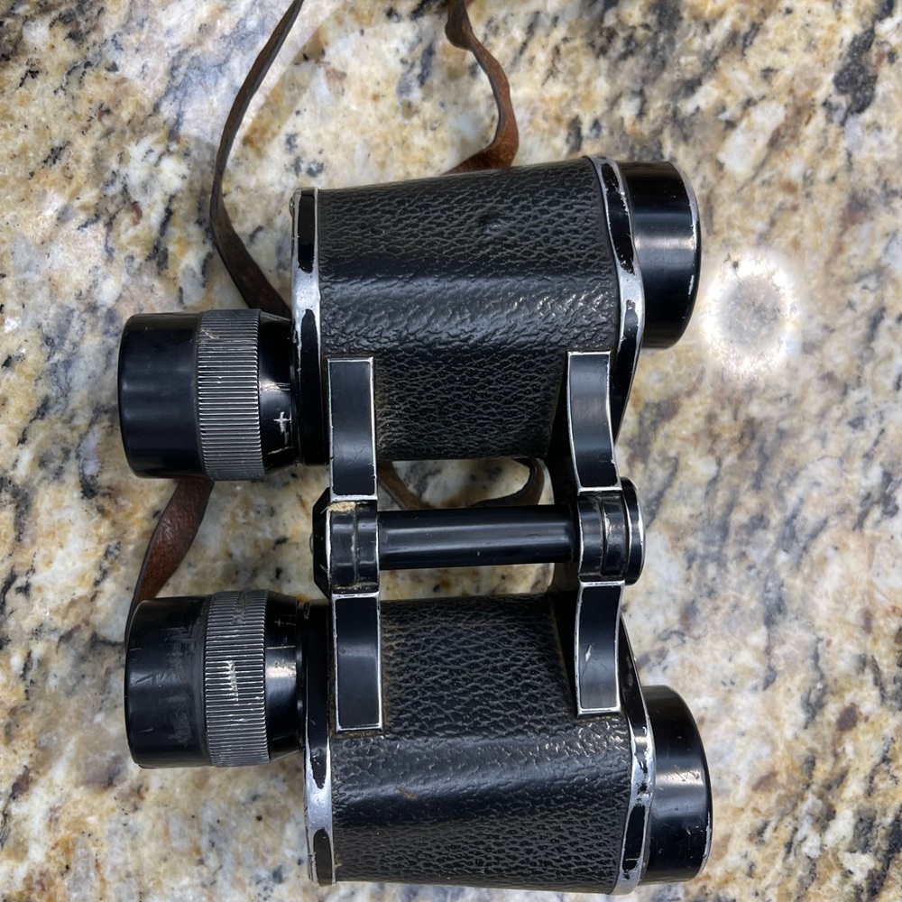 Vintage 6 x 30 Field 8° Kendon Coated Optic Binoculars